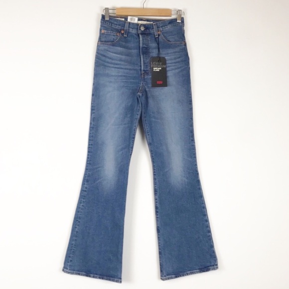 Levi’s Ribcage Flare Jeans in wash Jive Song - Picture 5 of 8